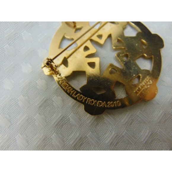 El Zaribah Lady Ronda 2010 RG Awards Fresno, CA Gold Tone Pin With Rhinestones - Picture 3 of 8